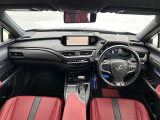UX 250h Fスポーツ 4WD 本革シート