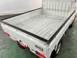 荷台も大きな凹み傷は見当たりませんね。