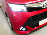 LEDヘッドライトです。デザイン性がよくとても明るいので、夜間の走行や悪天候でも安心です。しかも長寿命!