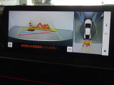 バックガイドモニターを装備しています、車庫入れもラクラクです。パノラミックビューモニターを搭載しています、上からの画像も表示されます。