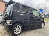 人気車種はもちろん、低走行、高年式など豊富に取り揃えます。