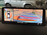【360&deg;ビューモニター】専用のカメラにより、上から見下ろしたような視点で360度クルマの周囲を確認することができます☆死角部分も確認しやすく、狭い場所での切り返しや駐車もスムーズに行えます。