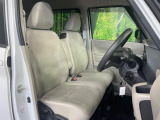運転席シート廻りは使用感も少なく、良好な状態となっています。丁寧に使われていたことがよくわかりますね。