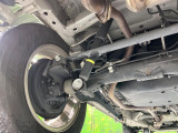 お車を安心してお乗りいただく為には、足回りの定期点検が欠かせません。サービスサポート(有償保証)では無料点検もご提供しており、安心のカーライフをお過ごしいただけるサポート体制が整っています。