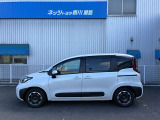 スライドドアで乗り降り楽々