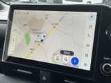 見やすい地図画面で、目的地までのルートをスムーズに検索。運転に集中できる、安心のナビゲーションシステムです。