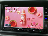 停車中には、TVの視聴が可能です。休憩時間などに、ニュースや番組を楽しむことができます。※走行中の視聴はしないでください。