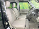運転席シート廻りは使用感も少なく、良好な状態となっています。丁寧に使われていたことがよくわかりますね。