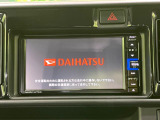 【純正ナビ】人気の純正ナビを装備しております。ナビの使いやすさはもちろん、オーディオ機能も充実!キャンプや旅行はもちろん、通勤や買い物など普段のドライブも楽しくなるはず♪