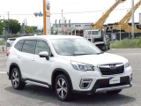 お車に関するご相談はお気軽に店舗スタッフにお問合せ下さい♪豊富な商品知識を備えたスタッフが些細なご相談でも対応いたします♪