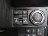 両側パワースライドドア付きだから、狭い駐車スペースなどでの 乗り降りラクラク!小さなお子さまのいるご家庭には嬉しい装備。