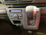 納車前にはプロのメカニックが、各部の点検を行います。ディーラーにしか出来ない品質、そしてサービスできっと満足していただけると思います!