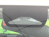 【ホンダセンシング】走行中に前方の車両等を認識し、衝突しそうな時は警報とブレーキで衝突回避と被害軽減をアシスト。より安全にドライブをお楽しみいただけます。