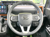 【純正革巻きステアリング】上質な革を使用することで、手にしっかり馴染みとても運転しやすいハンドルです♪