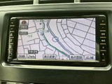 使いやすい地図画面で、目的地までスムーズに案内してくれます。運転に集中しながら、安全なドライブを楽しめます。