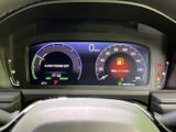視認性の高いメーター類は、運転に必要な情報を的確にドライバーに伝えます。洗練されたデザインも、運転をより楽しくするでしょう。