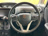 【純正革巻きステアリング】上質な革を使用することで、手にしっかり馴染みとても運転しやすいハンドルです♪