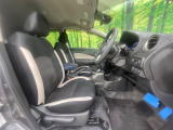 運転席シート廻りは使用感も少なく、良好な状態となっています。丁寧に使われていたことがよくわかりますね。