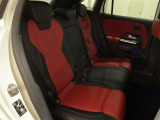 ◆LIBERALAは、輸入車選びの新たなスタイルを提案するインポート・セレクト・ブランドです。オーナー様となる方がクルマから直接感じる感性を第一にした、最良の一台との出会いをコーディネートいたします。