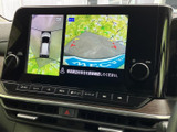 後方確認が容易なモニターで、安全な運転をサポート。狭い道や駐車時も安心です。運転の苦手な方にもおすすめです。
