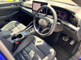 運転席側からの目線です。
