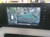 アラウンドビューモニター付き!車両を真上から見ているような映像で車庫入れも安心!!