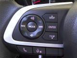 ステアリングスイッチ付!運転中も目線を動かす事無く音量等の操作可能!