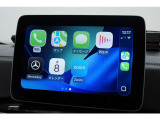 アップルカープレイ搭載されており、使い慣れたiPhoneのナビや音楽アプリをそのまま車のディスプレイで操作していただけます。