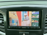 停車中には、テレビや動画コンテンツをお楽しみいただけます。長距離移動も、エンターテイメント機能で快適に過ごせる一本です。