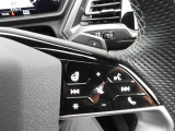 ドイツ車には特徴があり、メーターのメモリに一部色がついています。これはドイツでは推奨速度という考えがあるためです。安全で快適に走る際に適している速度を指しています