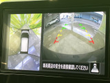 後方視界を広げ、安全な駐車をサポート。確認しやすいガイドライン表示も備え、運転に自信を持てます。