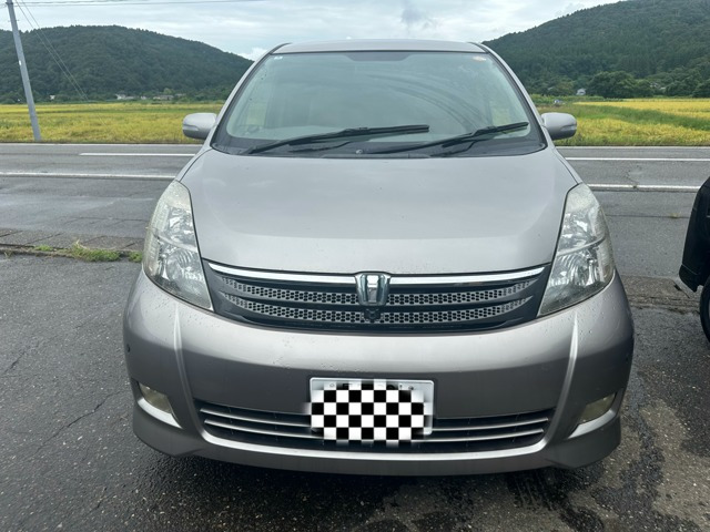 アイシス 2.0 プラタナ 4WD 