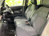 洗練されたデザインの室内空間。使いやすい配置のスイッチ類で、快適な運転をサポートします。安全運転を応援します。