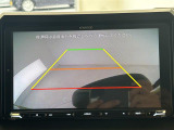 【バックモニター】後ろのカメラの映像をモニターに映し出すことができます!後方の見えない死角や、障害物との距離感をしっかり確認することができます!駐車が苦手な方におすすめです。
