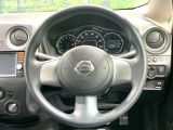 インテリアに合わせたデザインのステアリングは、運転される方のことも考え、運転しやすい形状、大きさです。是非一度、実際に触ってお確かめください。