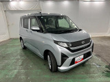 車種は決めていないけど色はシルバーと決めている、というお客様もおられるほど固定ファンの多いシルバーボディ。なにせ手入れが楽です(^^♪