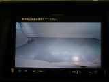バックモニターで、後方を確認しながら安心して駐車することができます。運転初心者も熟練者も必須の機能ですよ!