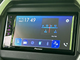 大画面ナビで、快適なドライブをサポートします。CDやBluetoothなど、多彩なメディアに対応。情報収集もスムーズです。