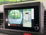 【パノラミックビューモニター】専用のカメラにより、上から見下ろしたような視点で360度クルマの周囲を確認することができます☆死角部分も確認しやすく、狭い場所での切り返しや駐車もスムーズに行えます。