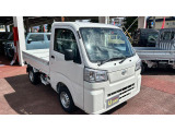 資材運搬など荷物を運ぶ場面で活躍のハイゼットトラック。軽トラックの基本機能に特化したスタンダード仕様です。