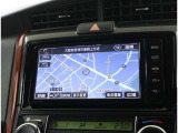 純正メモリーナビ付で、地デジやDVDビデオも楽しめますよ♪