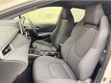 トヨタ中古車「まるごとクリーニング」施工済。外装はもちろん内装はシートを外して見えない所まで徹底洗浄しています。