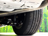 お車を安心してお乗りいただく為には、足回りの定期点検が欠かせません。サービスサポート(有償保証)では無料点検もご提供しており、安心のカーライフをお過ごしいただけるサポート体制が整っています。
