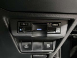 ETC2.0ユニットが搭載。従来のETCに加えて渋滞回避支援や安全運転支援などの情報サービスも提供。より安全で快適な道路利用をサポート。