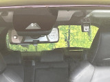 【トヨタセーフティセンス】走行中に前方の車両等を認識し、衝突しそうな時は警報とブレーキで衝突回避と被害軽減をアシスト。より安全にドライブをお楽しみいただけます。