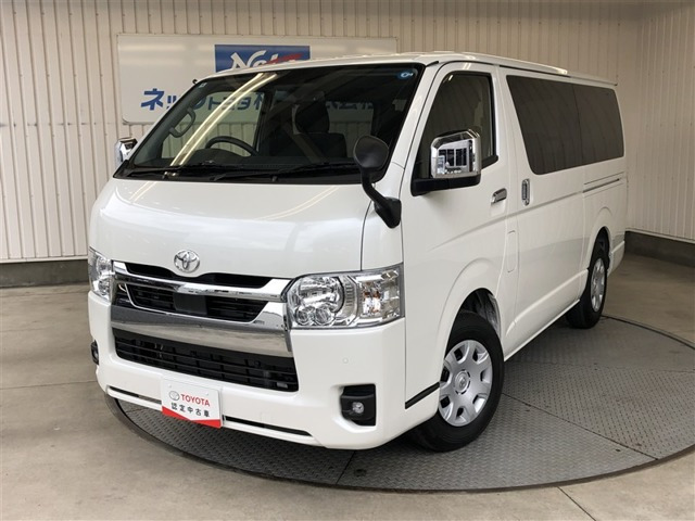 トヨタ ハイエースバン 
