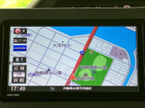 わかりやすい地図表示で、目的地までスムーズに案内します。渋滞情報も確認でき、効率的なルートを選択できます。