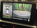 【パノラミックビューモニター】専用のカメラにより、上から見下ろしたような視点で360度クルマの周囲を確認することができます☆死角部分も確認しやすく、狭い場所での切り返しや駐車もスムーズに行えます。
