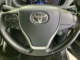 視認性の高いメーターで、運転に必要な情報を的確に把握できます。運転に集中できる、シンプルなデザインです。