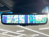 【デジタルインナーミラー】後席の大きな荷物や同乗者で後方が確認しづらい時でも安心!カメラが撮影した車両後方の映像をルームミラー内に表示。クリアな視界で状況の確認が可能です!